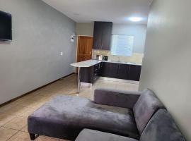 Apartment Near Amajuba Mall โรงแรมในนิวคาสเซิล