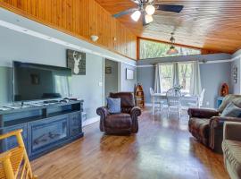 Vacation Rental Near Hoosier National Forest!, hotel cu parcare din Taswell