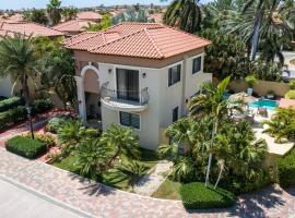 Diamante 165 Luxury Villa with Private Pool in Gold Coast 3 Bedrooms 3 Bath – domek wiejski w Palm Beach