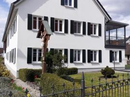 Ferienwohnung Melanie, cheap hotel in Obergessertshausen