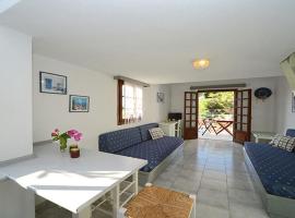 Machi Studios, hotel i Neo Klima