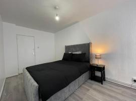 Xtra large 1 bedroom London Flat, hótel í Woolwich