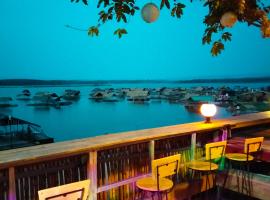 บ้านสวนริมน้ำวังใหญ่ ห้อง a2 วังสามหมอ อุดรธานี、Ban Tha Ngamのペット同伴可ホテル