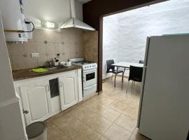 AMPLIOS Departamentos PASAJE TUCUMÁN, Hotel in Alta Gracia