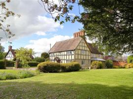 Spenford House 1640 listed house Idilic Location pub walking distance, bed and breakfast a Shrewsbury