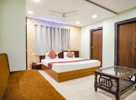 FabHotel Uday Vilas, hotel in Vijay Nagar, Indore