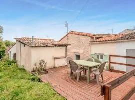 Lovely Home In Mortagne-sur-gironde With Wifi