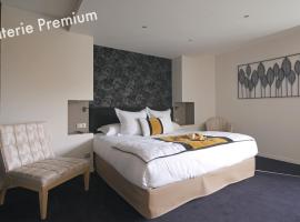 Les Suites - Konine 4 - Hotel & Bar & Restaurant – hotel w mieście Montceau-les-Mines