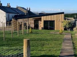 The CowShed Cottage - Beautiful Location, hotell i Lancaster