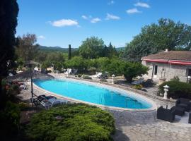 Mas de la berlusiere, hotel v mestu Saint-André-de-Cruzières