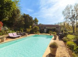 Holiday Home Moulin De Mois by Interhome, hotel with parking in Joussé
