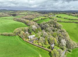 Nutsford House, hotel with parking in Dulverton