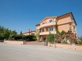 Apartments Miriam Premantura