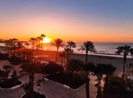 Estepona primera línea de playa, apartamento 2-4 personas