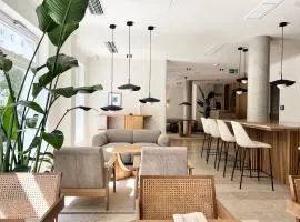 ADELANTE Boutique Hotel