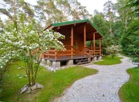 Ośrodek Wypoczynkowy "Puszczyk" Wolnostojące Domki z Bali: Sieraków şehrinde bir otel