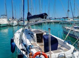 boat and breakfast, allotjament en vaixell a Bari