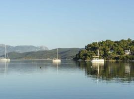 Ancora Hotel, hotell i Poros