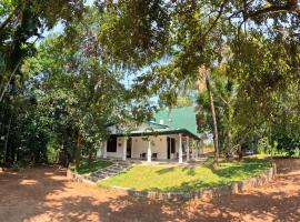 Leon Hilltop Resort, hotel i Kitulgala