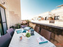 Penthouse with Stunning City Views, aluguel de temporada em Xewkija