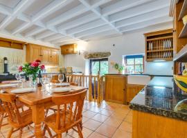The Granary, holiday rental in Porthcurno
