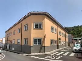 Viviendas Vacacionales en el centro de Valleseco By Artenatur
