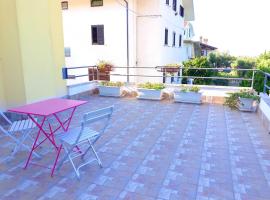 2 bedrooms appartement with sea view enclosed garden and wifi at Canosa Sannita, hotel in Canosa Sannita
