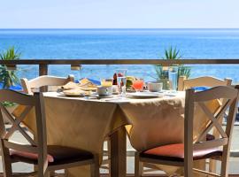 Sunlight Beach Hotel, Ferienwohnung mit Hotelservice in Georgioupoli