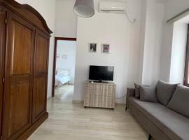 Aphaias Apartments, hotel in Aegina Town