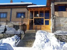 Mountain View Apartment with Garden, Roccaraso