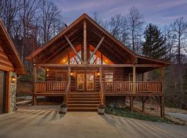 Fully Stocked Cabin Retreat w/ Game Room & Pond!, hotel in Marion