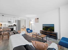 2BR Condo On The Boardwalk with 3 Baths CozySuites, hotel v destinácii Atlantic City