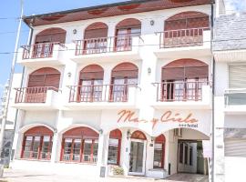 Mar y Cielo, hotel din Necochea