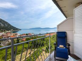 Apartments Nikolic, alquiler vacacional en la playa en Gradac