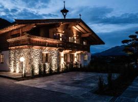 Chalet-Apartment Holunder am Lift, holiday home in Kirchberg in Tirol