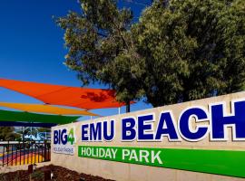 BIG4 Emu Beach Holiday Park, hotel con campo de golf en Albany