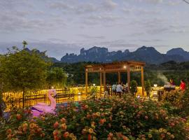 Heaven's Gate Home Stay, hotelli kohteessa Zhangjiajie lähellä maamerkkiä Tianmen-vuori