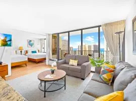 1BR with Stunning Ocean Views, Near Beach & Parking