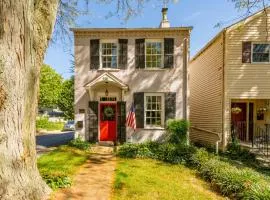 The Walton House - historic 3bd 2 5ba with parking