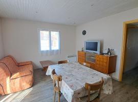 Appartement Jausiers, 3 pièces, 6 personnes - FR-1-165A-176, hotel in Jausiers