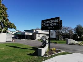 Motelis Commodore Court Motel pilsētā Blenema