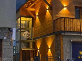 Room4You, hotel with parking in Oulx