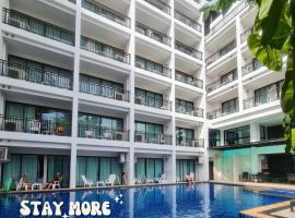 Paripas Patong Resort - SHA Extra Plus, hotel en Patong Beach
