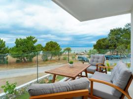 Sentimento Sea Breeze: Skala Prinos şehrinde bir otel
