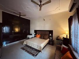 Bisht Niwas Homestay, hotel in Kotdwāra