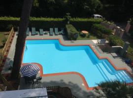 LA BUSSOLA HOME, self catering accommodation in Marina di Massa