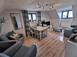 Spacious Family Friendly Apartment- 100m from beach with Seaviews!, hotell i Hunstanton