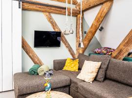 Authentic apartment in farmhouse near Amsterdam อพาร์ตเมนต์ในIlpendam