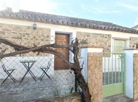 La casa vieja de Marchenilla, holiday home in Jimena de la Frontera