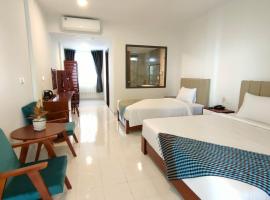 Wildbird Hotel, hotel con estacionamiento en Tr&agrave;m Chim